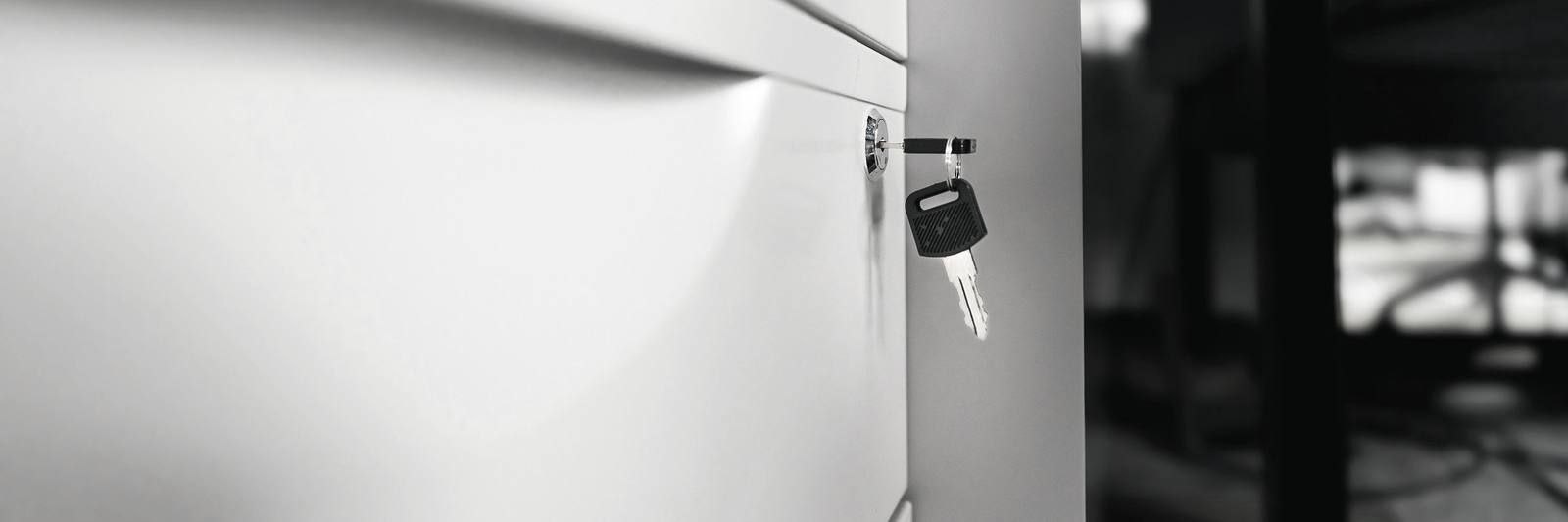Door handle on a white door